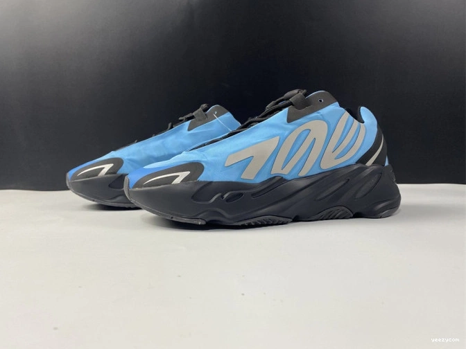 Yeezy 'Bright Cyan' ADIDAS 700 GZ3079 MNVN Boost 0724
